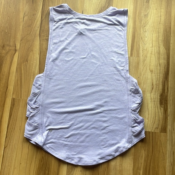 Lululemon Var-City Muscle Tank Heathered Lilac size 10 - Picture 3 of 4